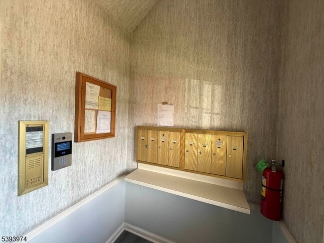 Photo - 245 Passaic Ave Unidad B4