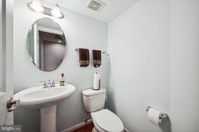 Photo - 944 Hall Station Dr