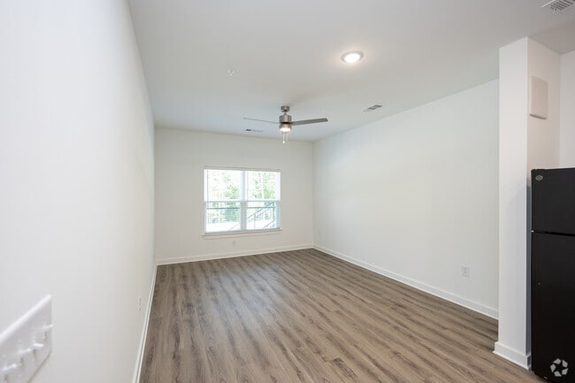 2BR, 1BA - 858SF - Living Room