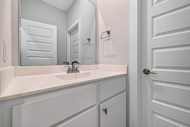 Photo - 151 Nightshade St