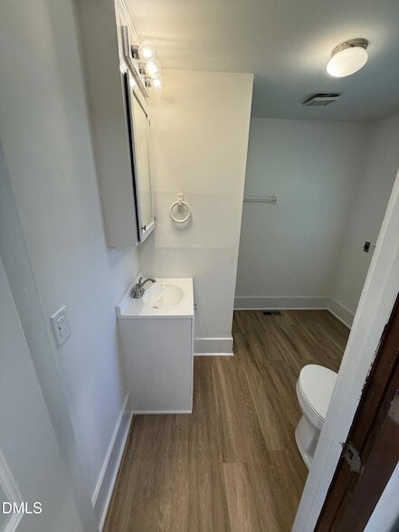 336 W Front St