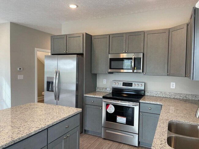 Photo - 302 71st Ave N