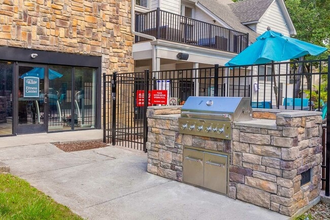 Outdoor Grilling Station - Park at Oak Ridge