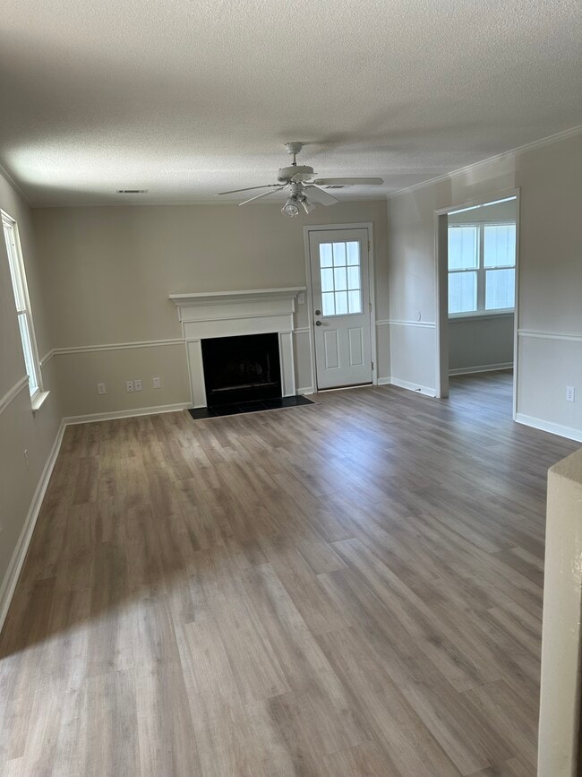 Photo - 3891 Almon Dr