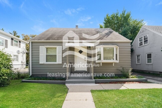 Building Photo - 5262 N 61st St