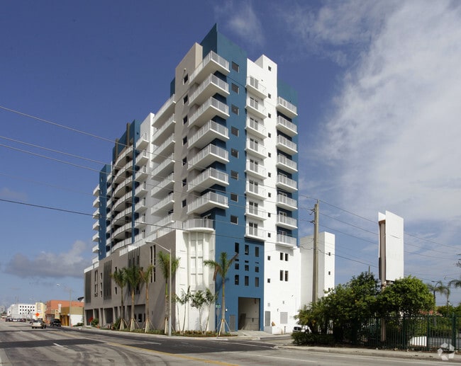 Stadium Tower Apartments For Rent In Miami Fl Forrent Stadium Tower Apartments