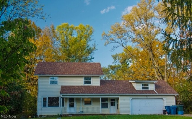 Building Photo - 1399 Barlow Rd Unit 2
