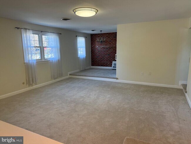 Photo - 114 Yardley Commons