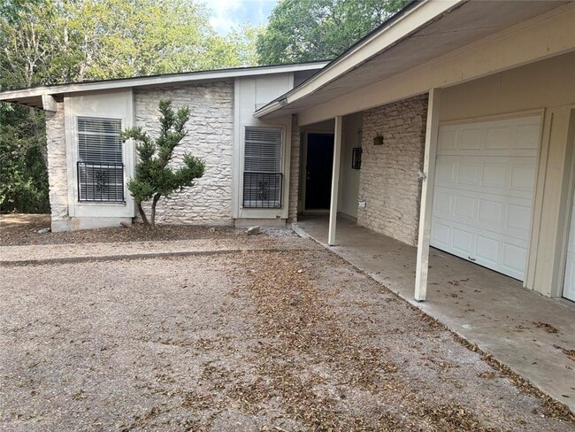 Photo - 11913 Rennalee Loop