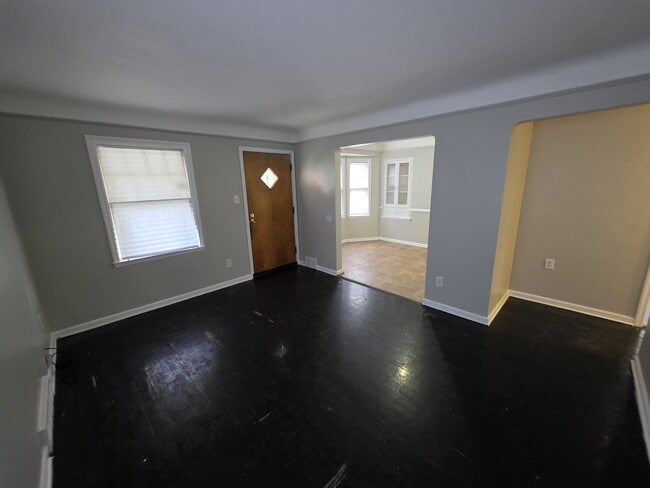 Photo - 8639 Minock St