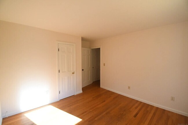 Photo - 313 Burnt Plains Rd