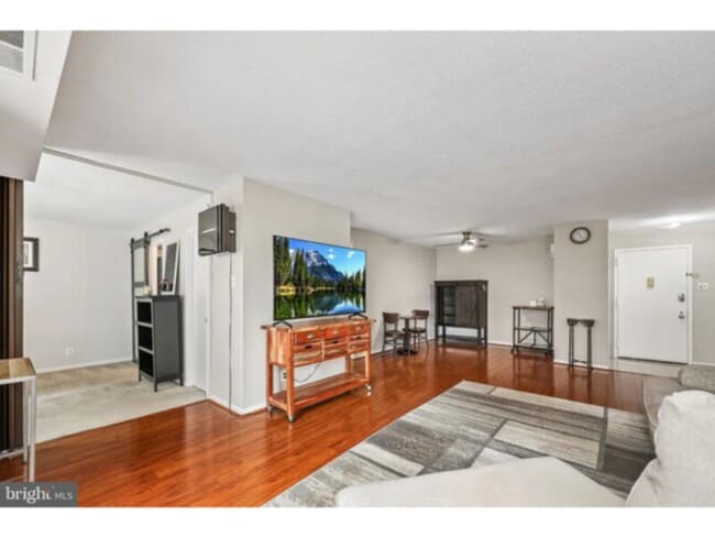 Photo - 2 Bed 2 Bathroom for Rent