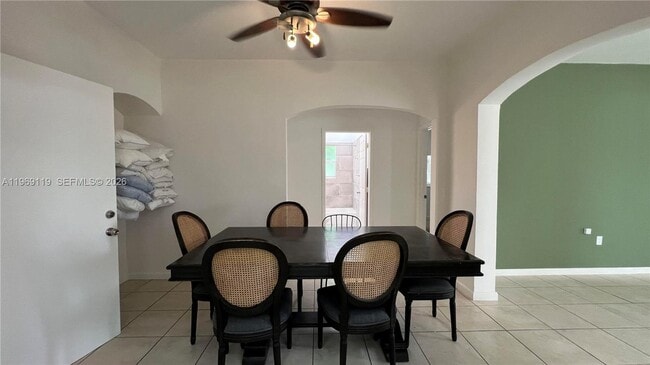 Photo - 113 NW 35th St