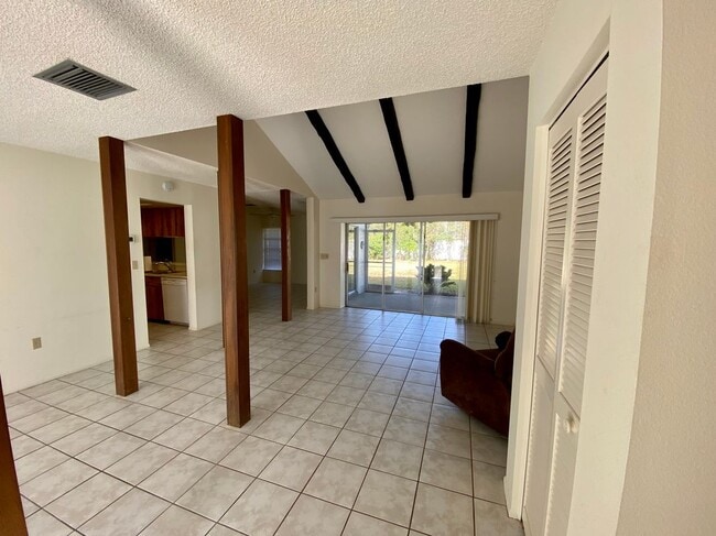 Photo - 1429 Dogwood Dr
