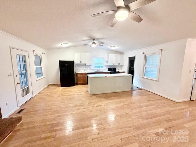 Photo - 115 Setter Ct