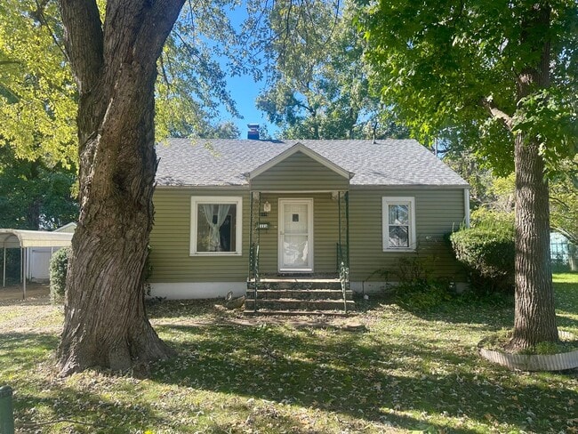 Photo - Great Location! 2-Bed, 1-Bath Home with La...