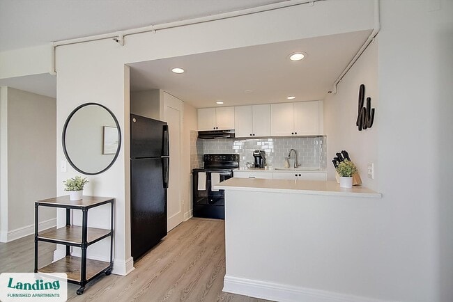 Photo - 305 Dr. M.L.K. Jr St S Unit 402