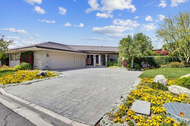 Photo - 15 Johnar Blvd