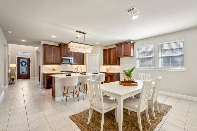 Photo - 16719 Highland Country Dr