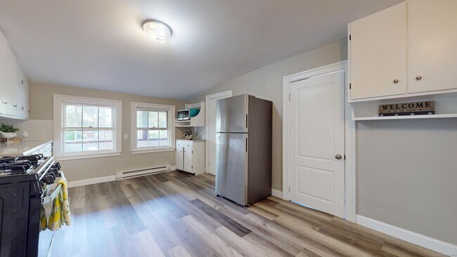 Photo - 24 Madison St