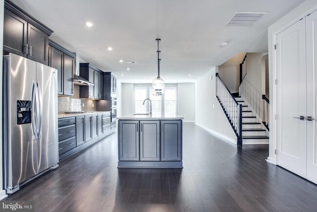 Building Photo - 7510 Sawyer Farm Wy