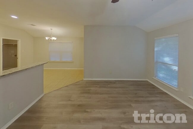 Photo - 1812 Fairbanks Dr