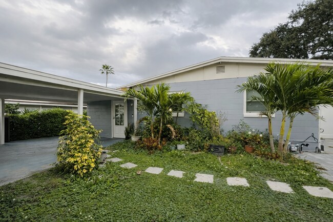 Photo - 2615 N Beaumont Ave