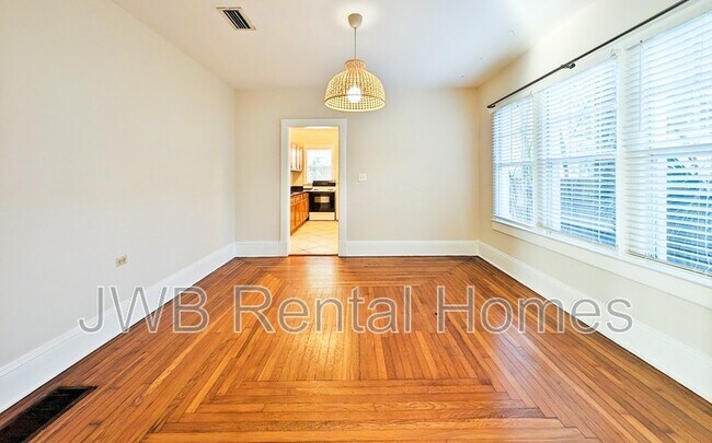 Photo - 1060 Cherry St
