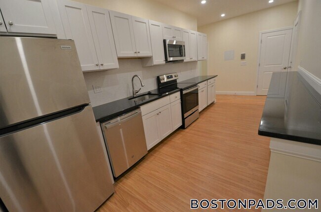 Photo - 35 Brookline St Unidad 2