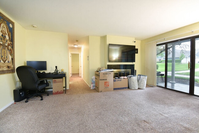 Photo - 274 Elmwood Ln Unit A1