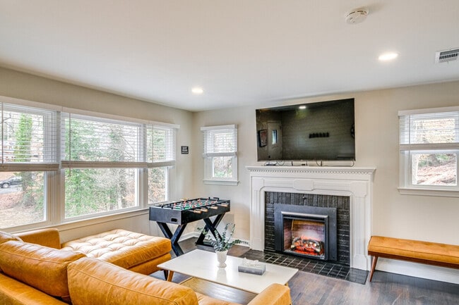 Building Photo - 5123 Boulder Dr Unit ID1386112P