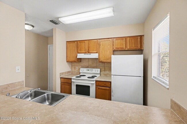 Photo - 2414 Fox Hollow Dr