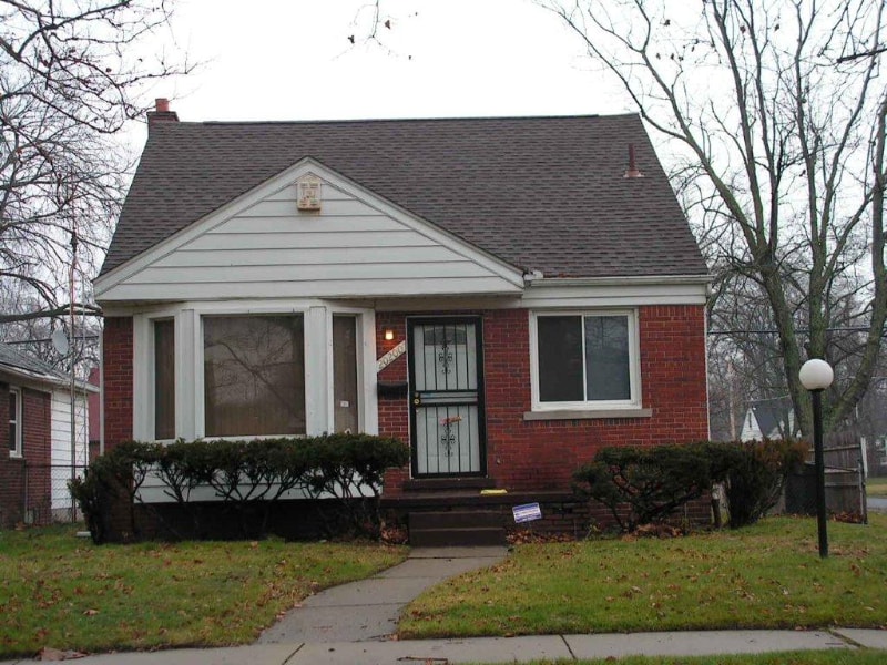 Photo - 20200 Glastonbury Rd