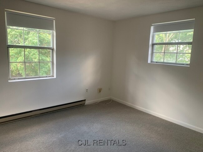 Photo - 1 Viking Ct Unit 5