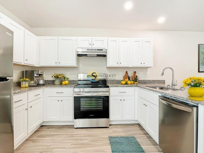 Photo - 11050 Reims Ave