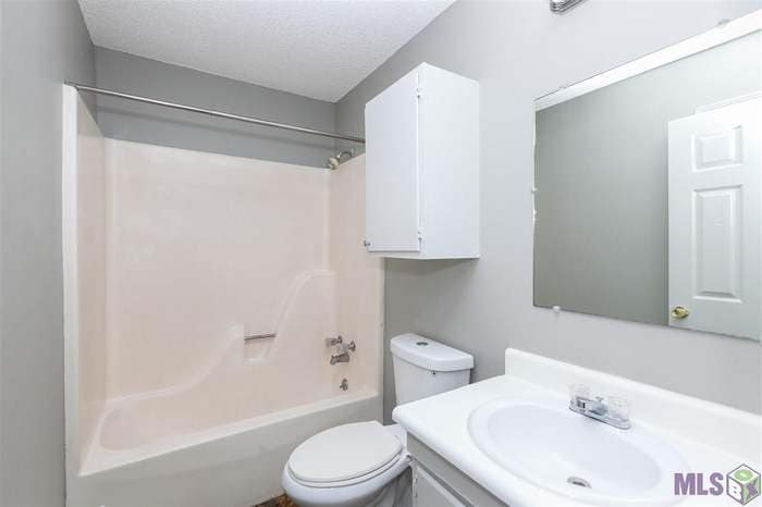 Photo - 3158 N Stevendale Rd Unit B