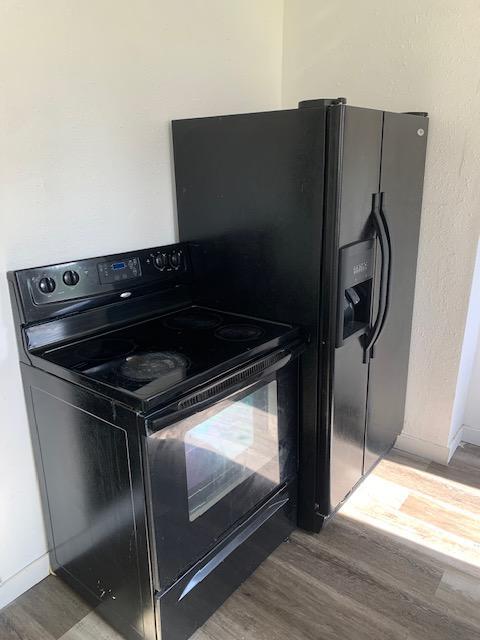 Photo - 610 Custer St