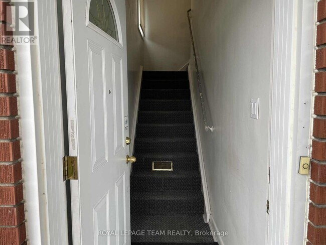 Photo - 482 Vernon Ave