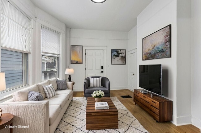 Building Photo - 2018 Burnet Ave Rental