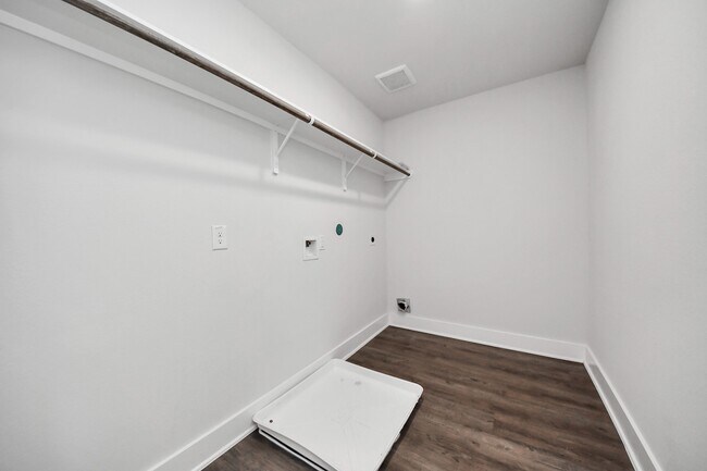 Photo - 4423 Santorini Ln