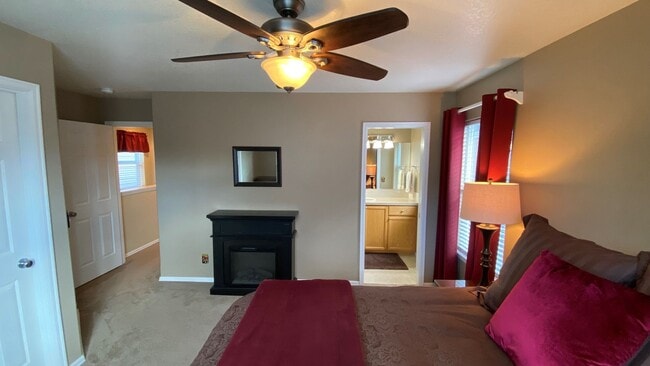 Photo - 3353 SE Midvale Dr