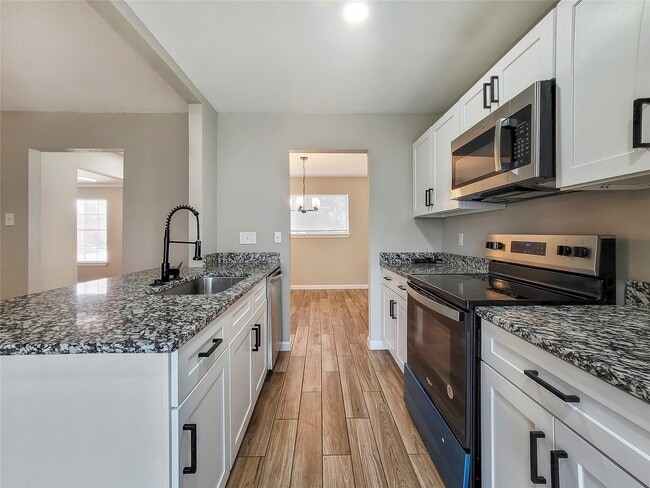 Building Photo - 12711 Greenshire Dr