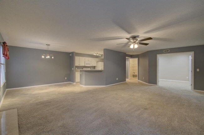 Building Photo - 1468 Taramore Dr Unit Apt 101