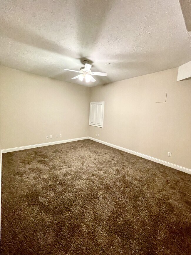 Photo - 604 Northwynd Cir