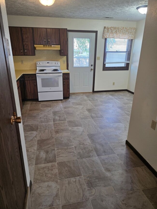 Photo - 509 Elm Ave Unit 7