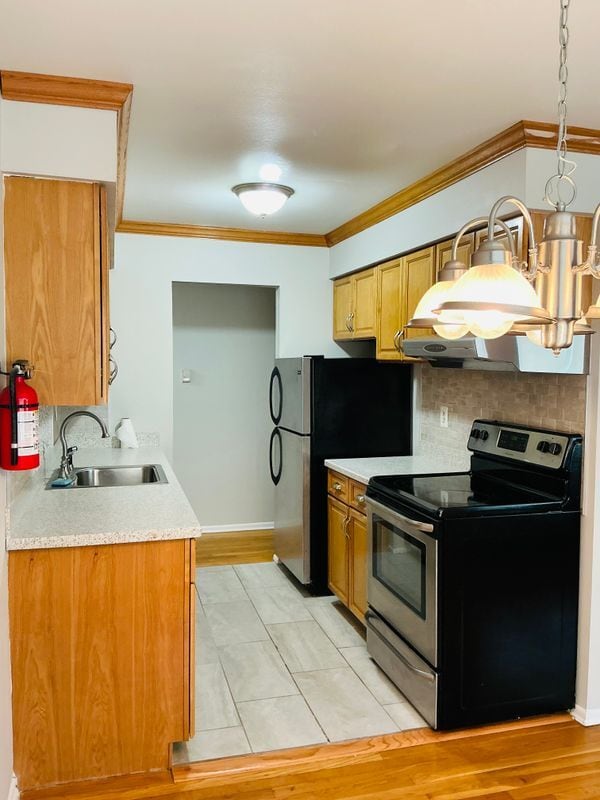 Photo - 84 Manchester Ct