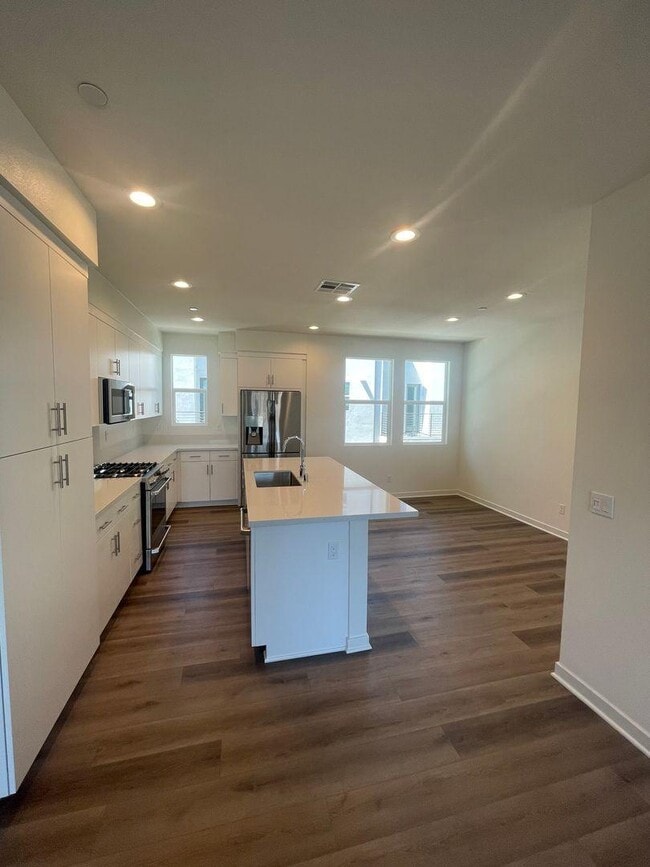 Building Photo - 10537 COUPLAND Wy Rental
