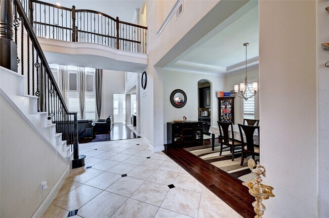 Photo - 5115 Blue Lake Creek Trail