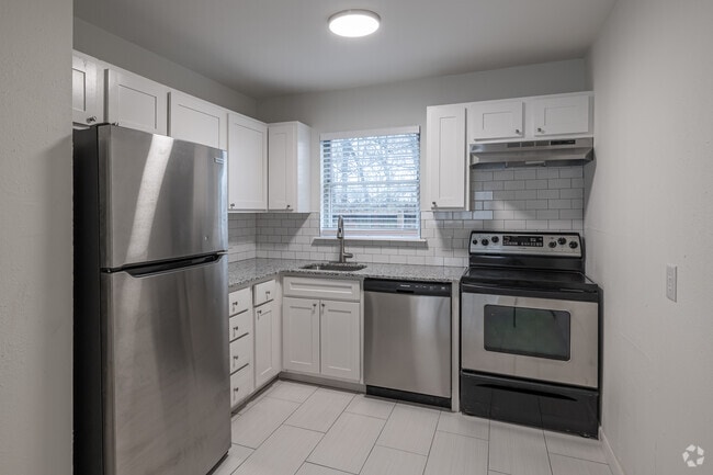 2BR, 1.5BA (Renovated) - 1,000SF - Kitchen - Greenleaf Townhomes