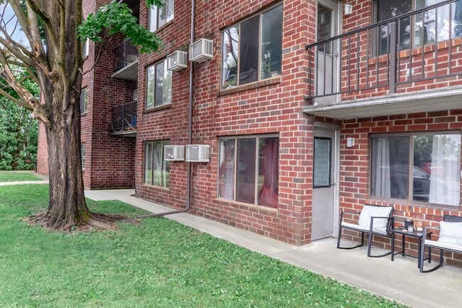 Photo - Saratoga Place